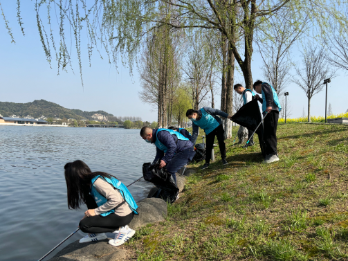 1734416326439418.png image.png